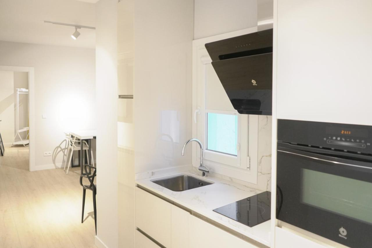Apartamentos La Flora Burgos Todos Con Aire Acondicionado Y Ascensor Exterior foto