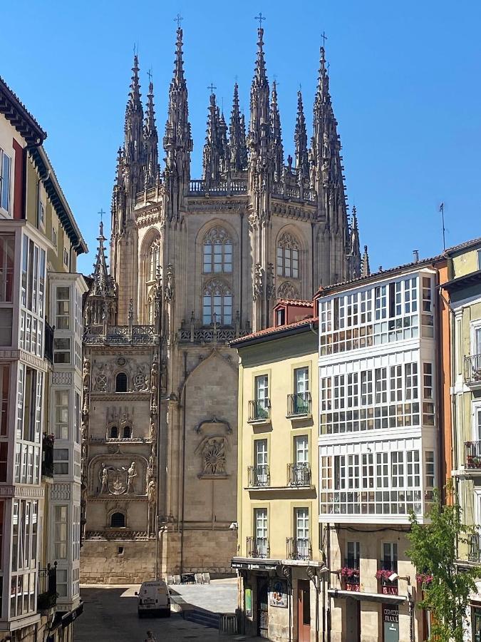 Apartamentos La Flora Burgos Todos Con Aire Acondicionado Y Ascensor Exterior foto