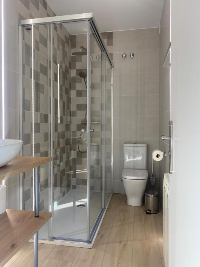 Apartamentos La Flora Burgos Todos Con Aire Acondicionado Y Ascensor Exterior foto